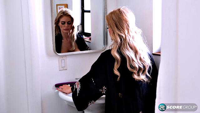 Busty MILF Casca Akashova's routine