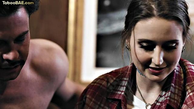 Petite chick pussydrilled hard in 3some 