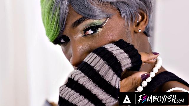 FEMBOYISH - Flirty Twink Kai Taylor Sits On Horny Hunk Mateo Tomas's Face Before Getting Fucked