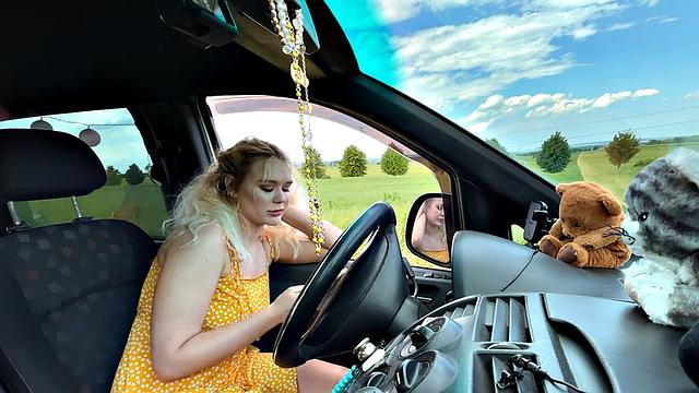 Short backpacker picked to fuck cockhungry MILF