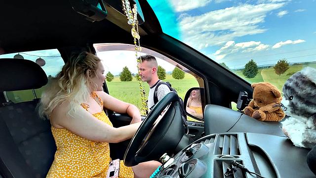 Short backpacker picked to fuck cockhungry MILF