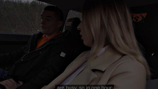 зрелая ученица дрочит киску и соблазняет инструктора