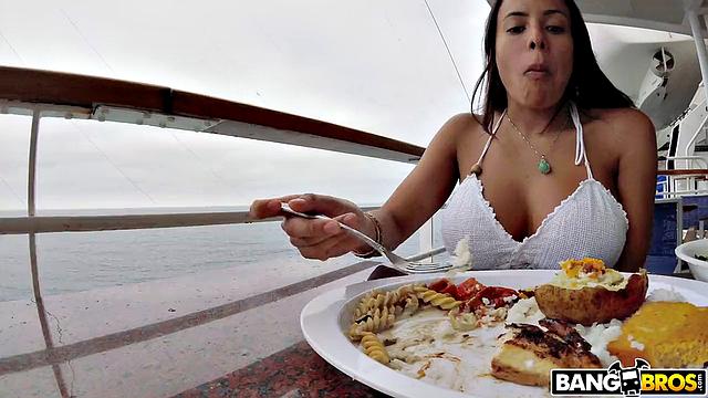 Luna's Vacation Day 2