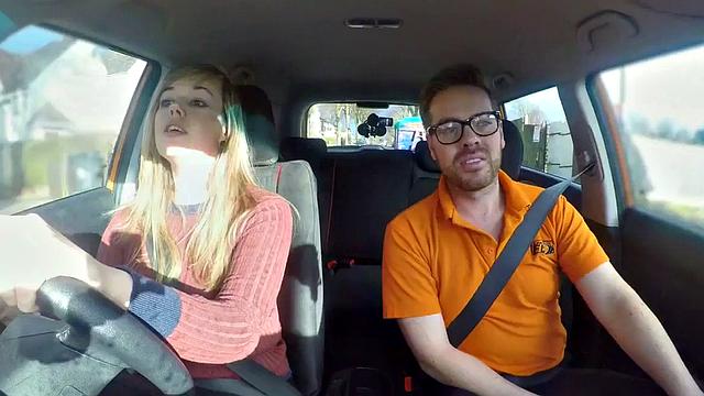 Curvy babe sucks off and rides driving instructor in car