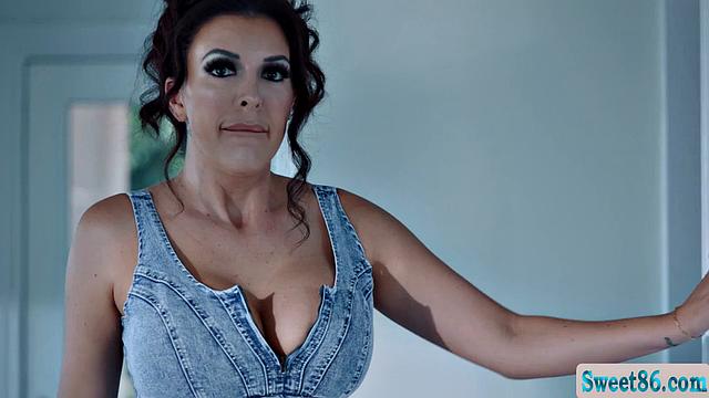 Dripping wet babes rubbing each other's pussy