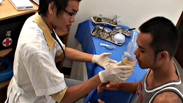 Sportive Asian twink fucked by doctor after check