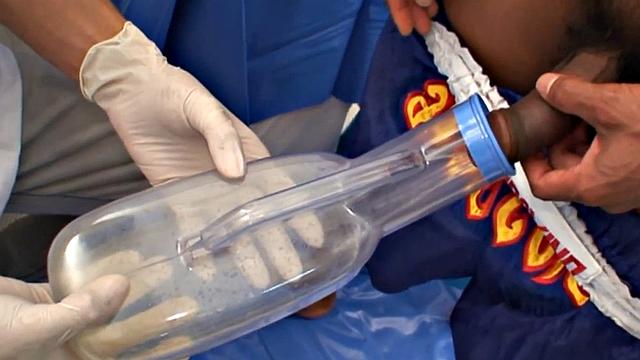 Sportive Asian twink fucked by doctor after check