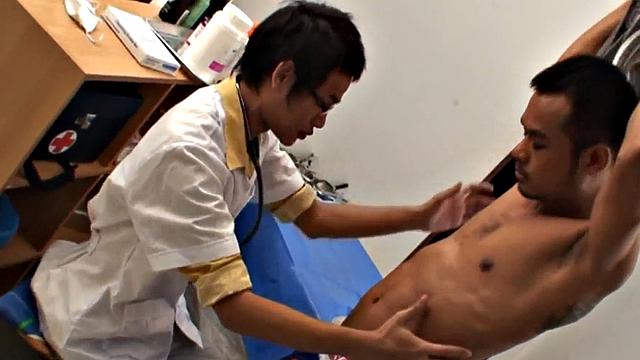 Sportive Asian twink fucked by doctor after check