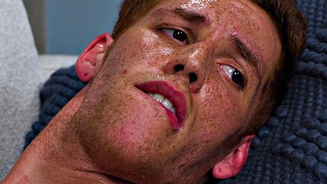 Ginger debut cumming from wanking after analfingering