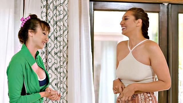 ALL GIRL MASSAGE - First Erotic Massage For Bella Rolland And Lexi Luna And Gets Naughty And Hot