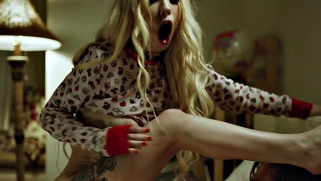 Tiny stepsister gets her tight pussy banged