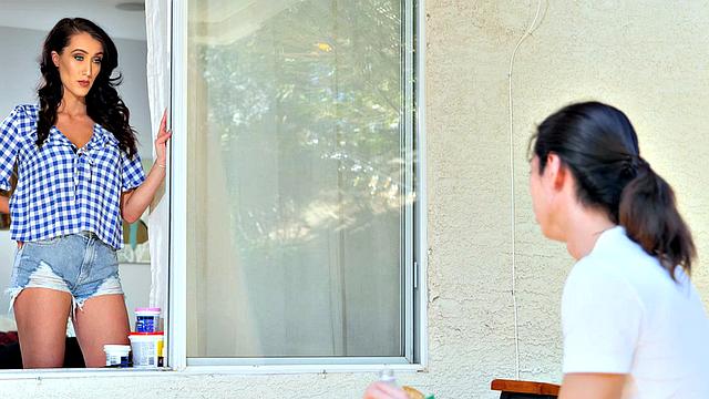 Вивиан Фокс попала на чужой огромный член - и больше домой не идёт