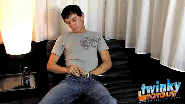 Hot emo boy Andy Kay blows his load - Andy Kay