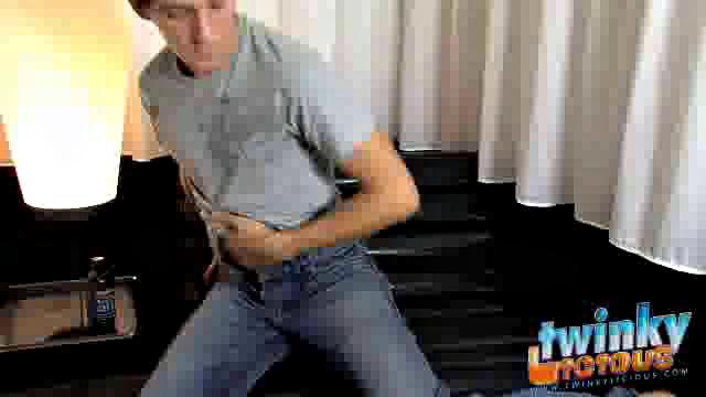 Hot emo boy Andy Kay blows his load - Andy Kay