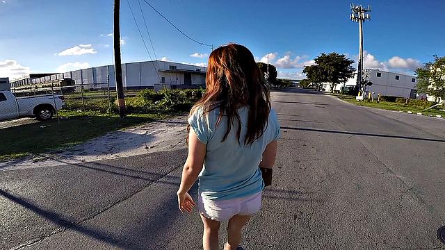 Leigh Rose Loves Money & Men