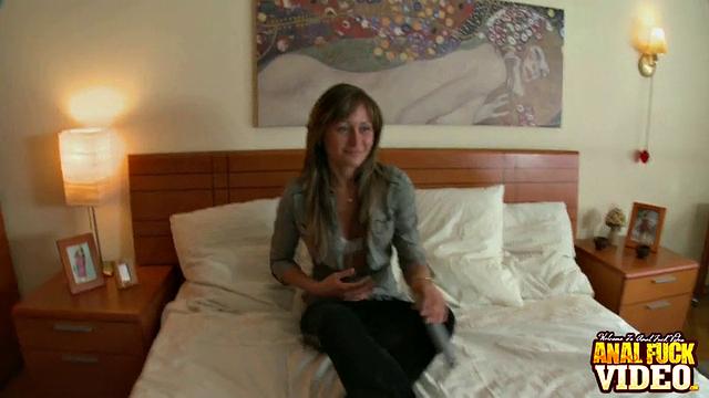 Anastasiya showing her tits