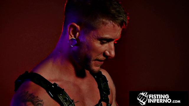 Sub Slut Tag Teamed By Hunks & Analy Creampied - FistingInferno