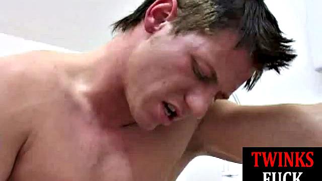 Athletic guy gives slim cocksucker a rough bareback in the bathroom