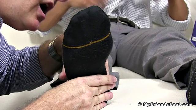 Носки и ноги Пабло обожают - Пабло