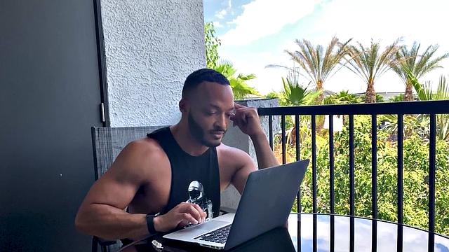 Black POV hunk penetrating ass after cocksucking