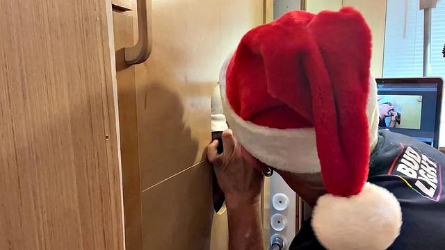 Big Latin Load At The Glory Hole