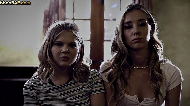 Stunning babes got their pounded in hot 3some