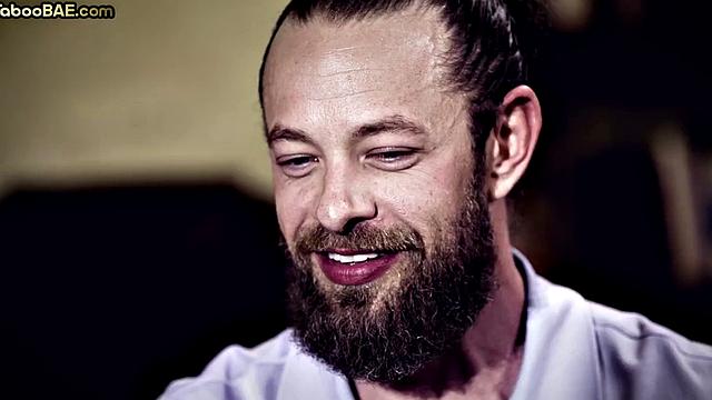 Stunning babes got their pounded in hot 3some