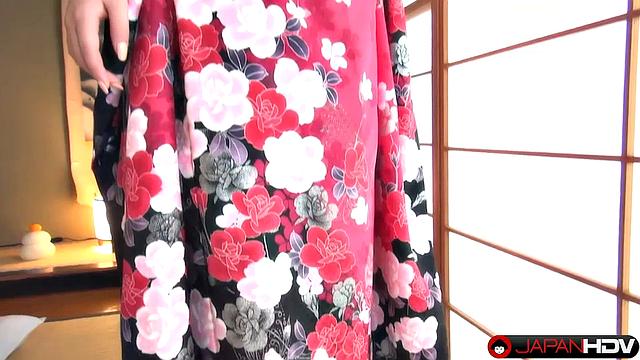 Introducing Yui Shiina on Japan HDV