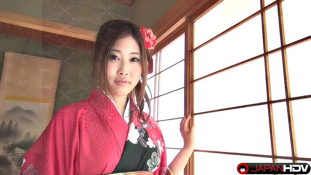 Introducing Yui Shiina on Japan HDV
