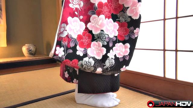 Introducing Yui Shiina on Japan HDV