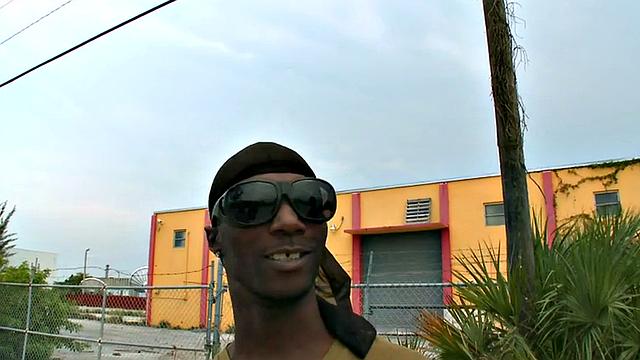 Black amateur picked up and fucked outdoors by white