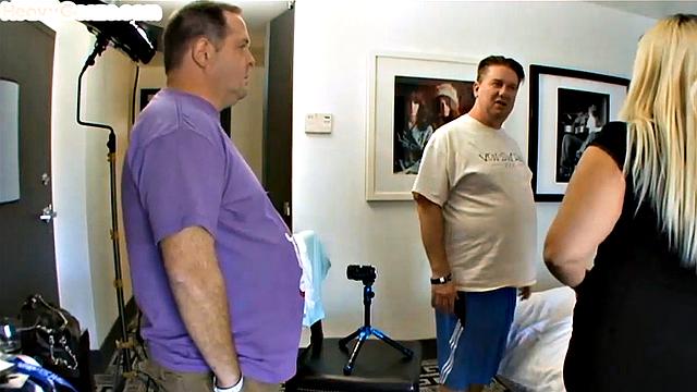 BBW fucks hardcore on pussy hole after 69 position