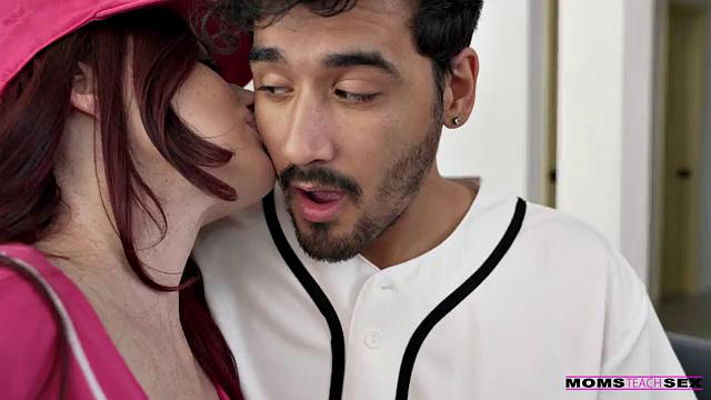 Stepmom Gets A Slam - S18:E5