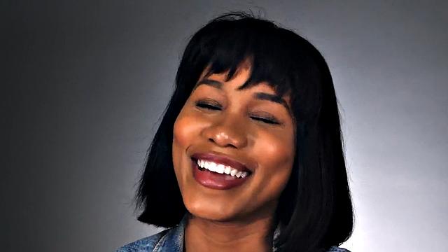 Solo ebony babe pleasing herself before intense orgasm