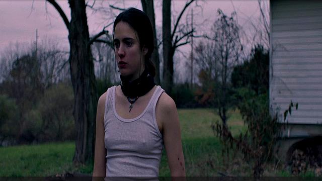 Margaret Qualley frontal nudity