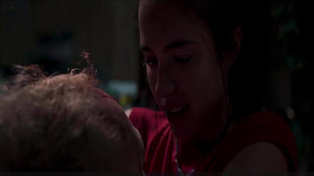 Margaret Qualley frontal nudity