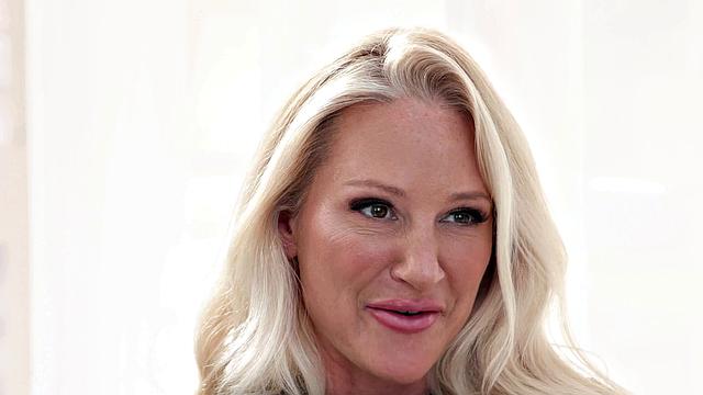 NURU MASSAGE - Foreign Student Fucks His New Hot Canadian Roommate FRENCH SUBTITLES