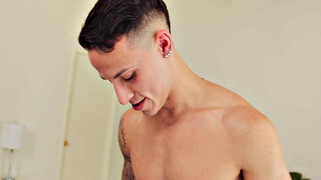 Juicy Jock Fucks His Tattooed BF Hard