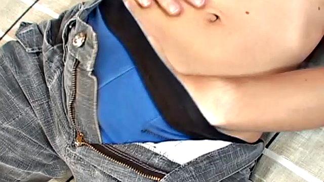 смотри как педро хвастается членом и мощно кончает