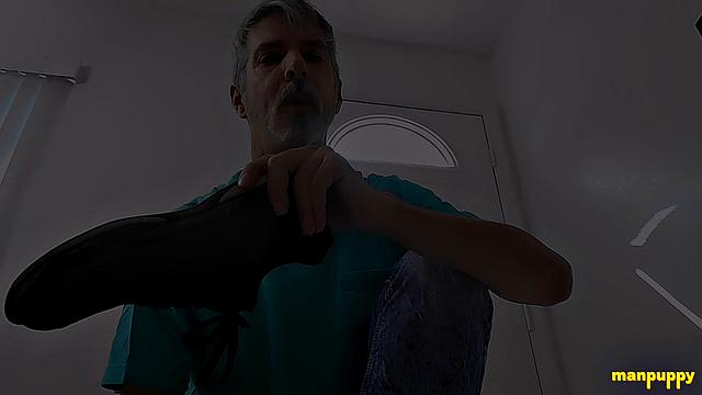 Smell My Worn Shoes - DADDY GIANT 42 - Richard Lennox