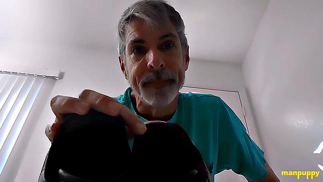 Smell My Worn Shoes - DADDY GIANT 42 - Richard Lennox