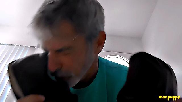 Smell My Worn Shoes - DADDY GIANT 42 - Richard Lennox