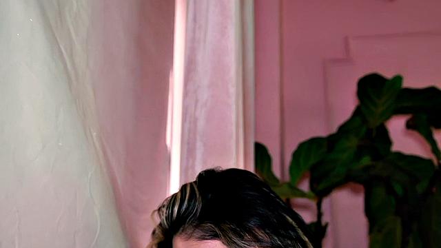 MTF boy strapon fucks babes after pussylicked