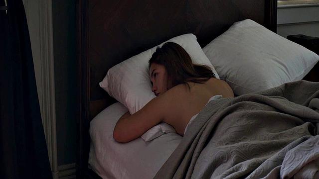 Anna Friel nude video