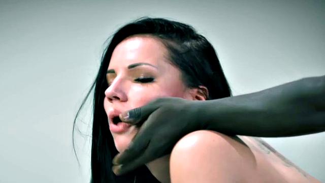 Killer Cleavage And Tongue Games