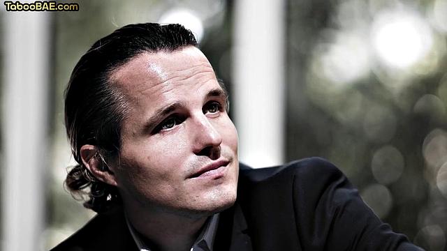 Cockhungry babe shared by lucky guys