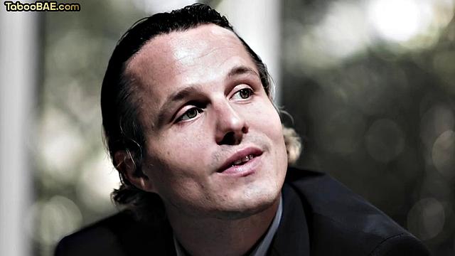 Cockhungry babe shared by lucky guys