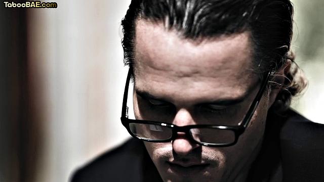 Cockhungry babe shared by lucky guys