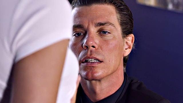 Escort spoils businessman for nice financial reward