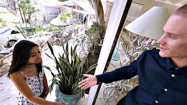 Small Girl Makes Moves